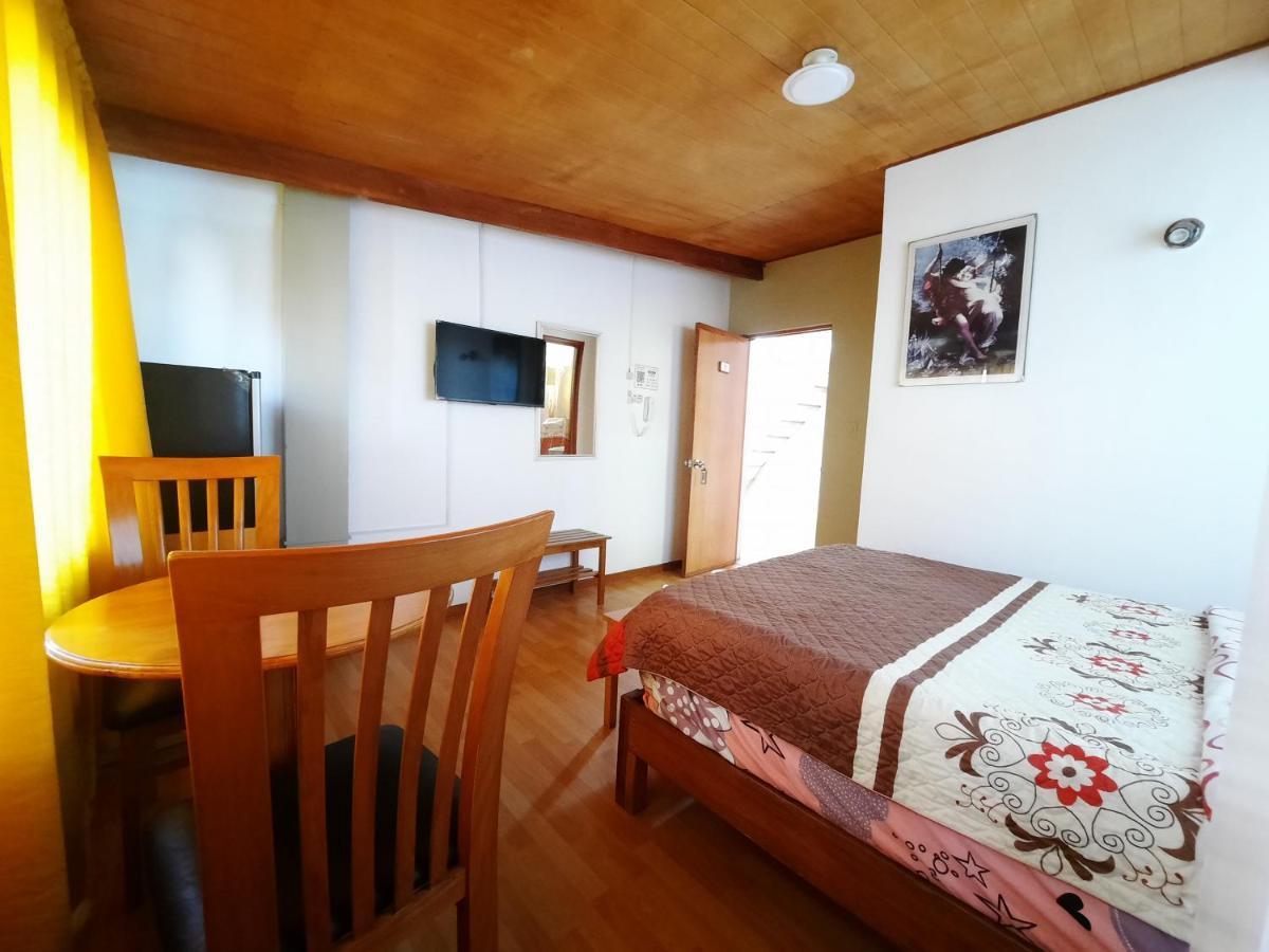 Hostal Dulzura Caraz Exterior photo